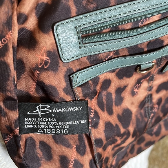 B Makowsky leather crossbody purse - Picture 15 of 17